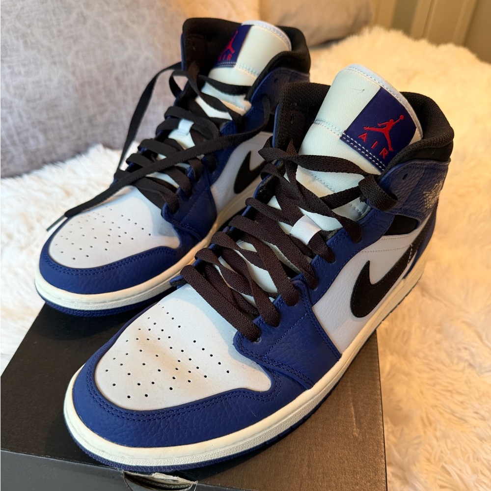 Air Jordan Retro High Sneakers
